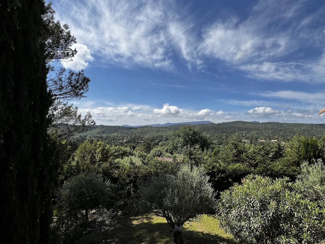 Villa in Le Val, Provence-Alpes-Côte d'Azur, France 2 - 15330702