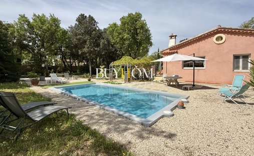 House in Mazan, Provence-Alpes-Côte d'Azur, France 1