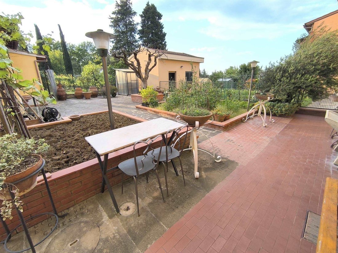 Villa en Mercatale in Val di Pesa, Toscana, Italia 2 - 15631351