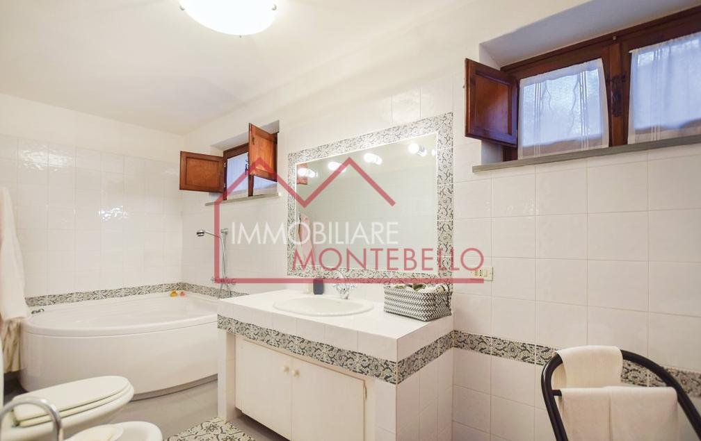Villa in Camaiore, Tuscany, Italy 5 - 15630988
