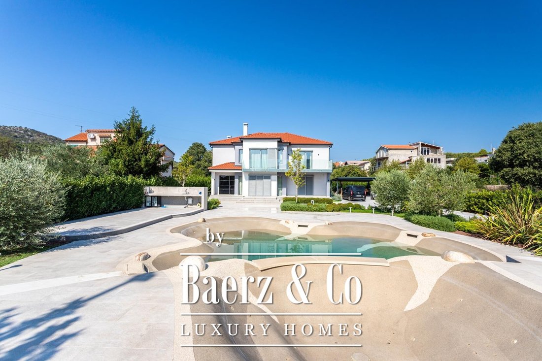 Villa in Opcina Bilice, Sibenik-Knin County, Croatia 1 - 14664057