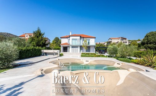 Villa a Opcina Bilice, Regione di Sebenico e Tenin, Croazia 1