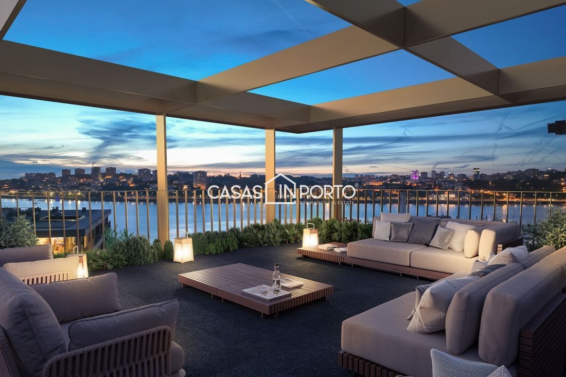 Apartment in Santa Marinha e Sao Pedro da Afurada, Porto District, Portugal 1 - 15631385