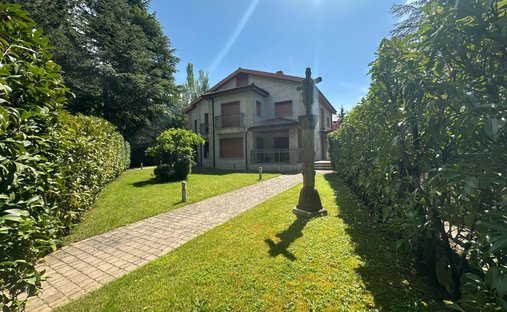 Villa en Jaca, Aragón, España 1