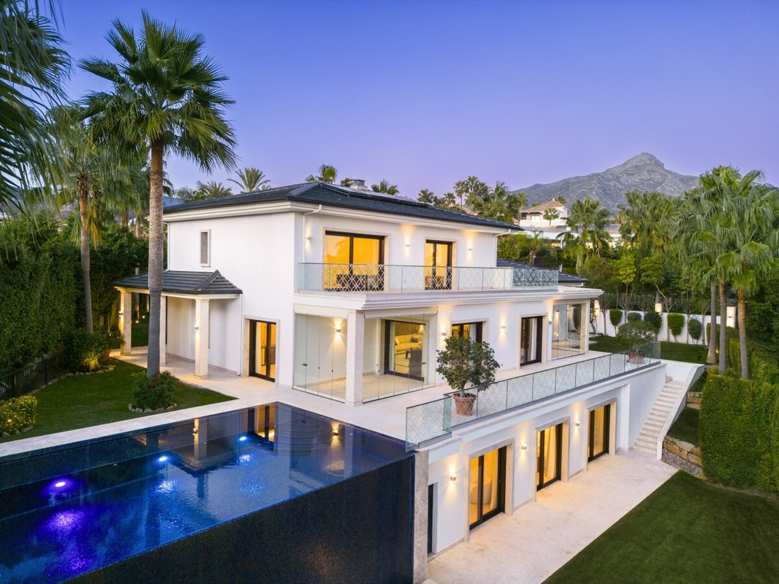 Villa in Nueva Andalucia, Marbella, Spain 2 - 15632825