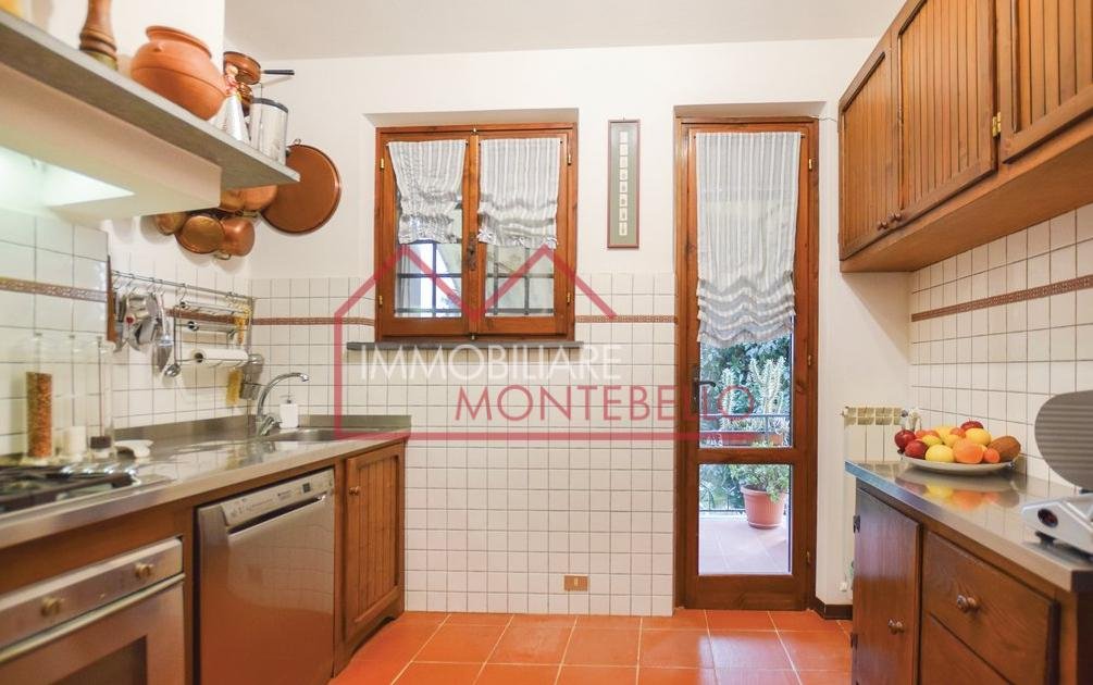 Villa in Camaiore, Tuscany, Italy 3 - 15630988