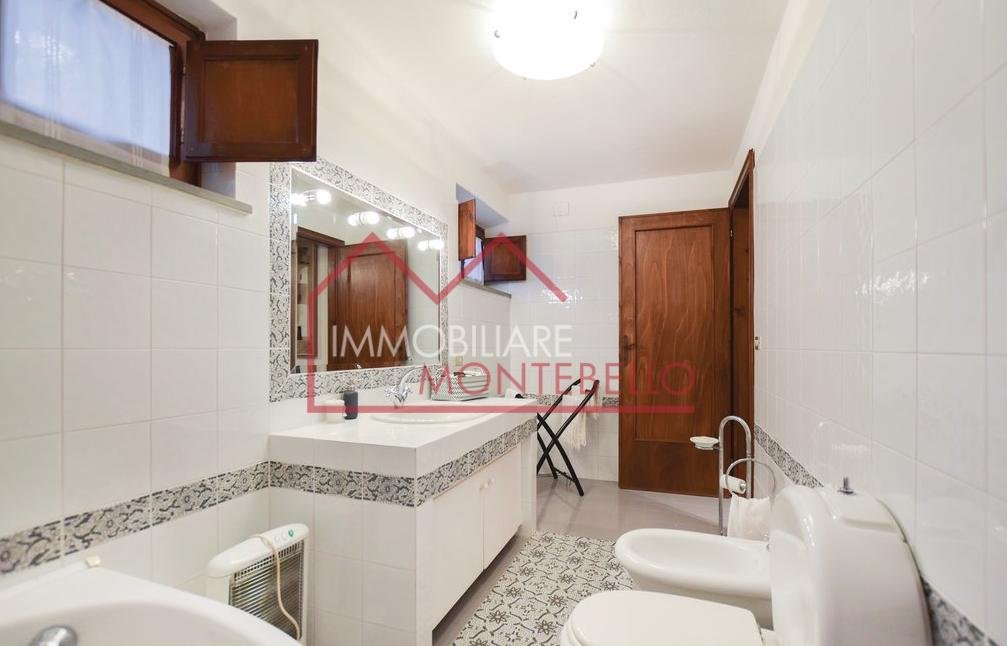 Villa in Camaiore, Tuscany, Italy 4 - 15630988