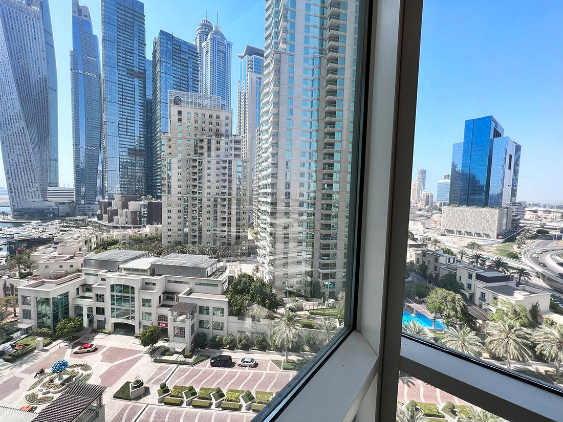 Apartment in Dubai Marina / Marsa Dubai, Dubai, United Arab Emirates 1 - 15634294