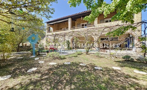 House in Gargas, Provence-Alpes-Côte d'Azur, France 1