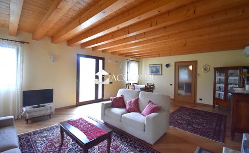House in San Pietro, Veneto, Italy 1