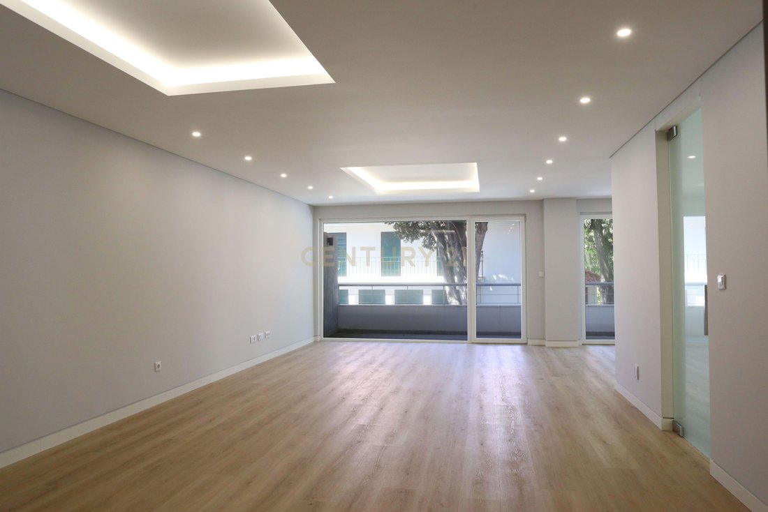 Apartment in Carcavelos e Parede, Lisbon, Portugal 4 - 12094336