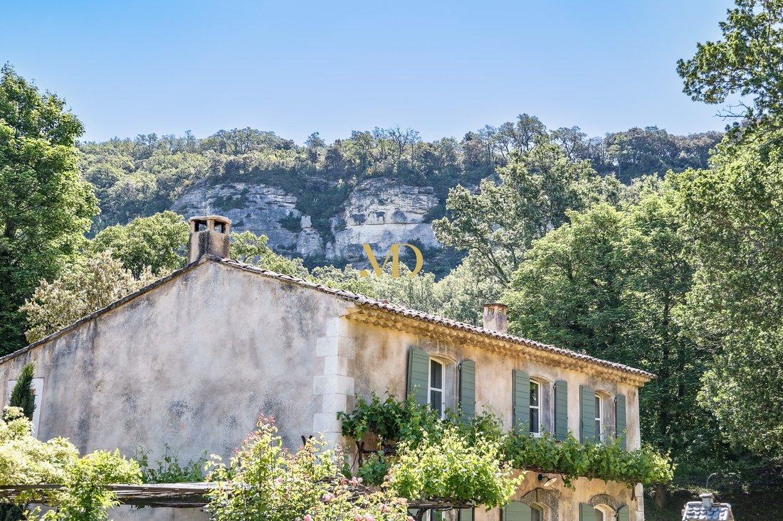 Le Moulin des Rêves: An 18th-Century Waterfall Retreat in Provence’s Wild Heart