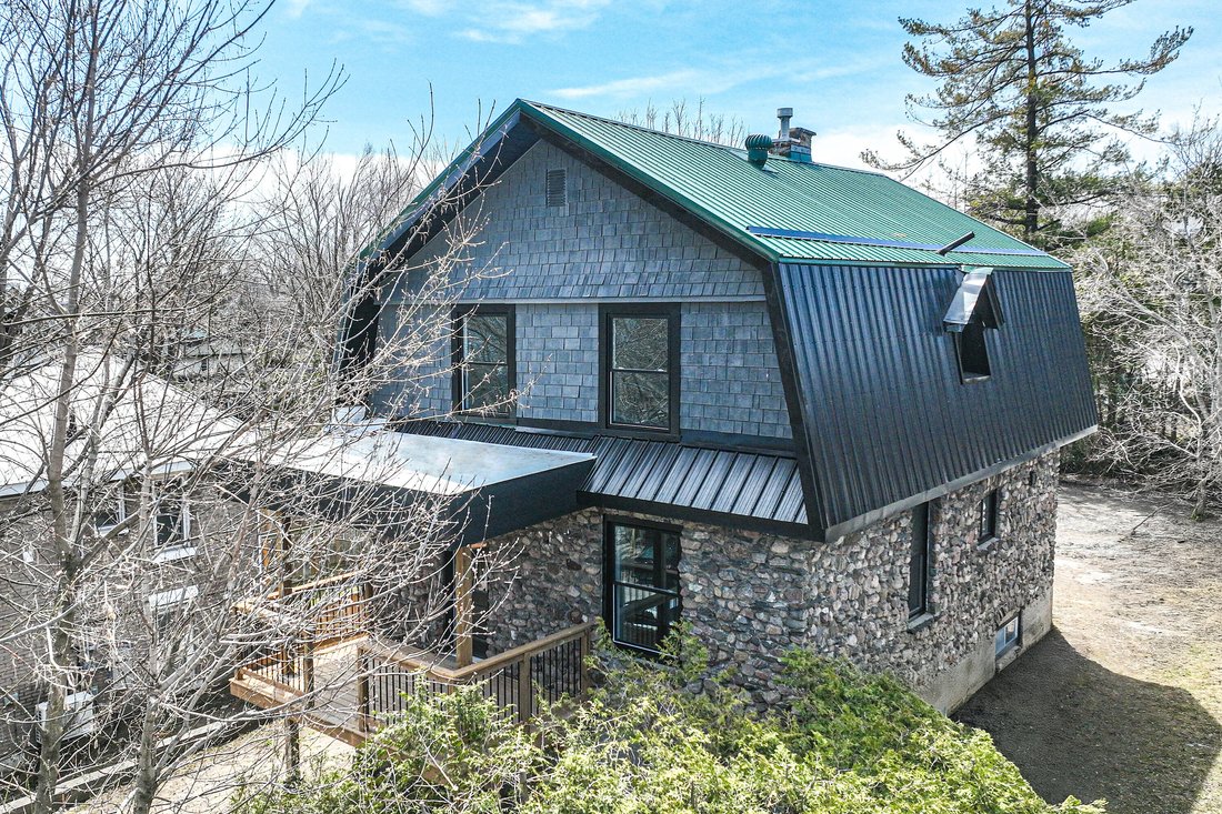 House in Orillia, Ontario, Canada 1 - 15634247
