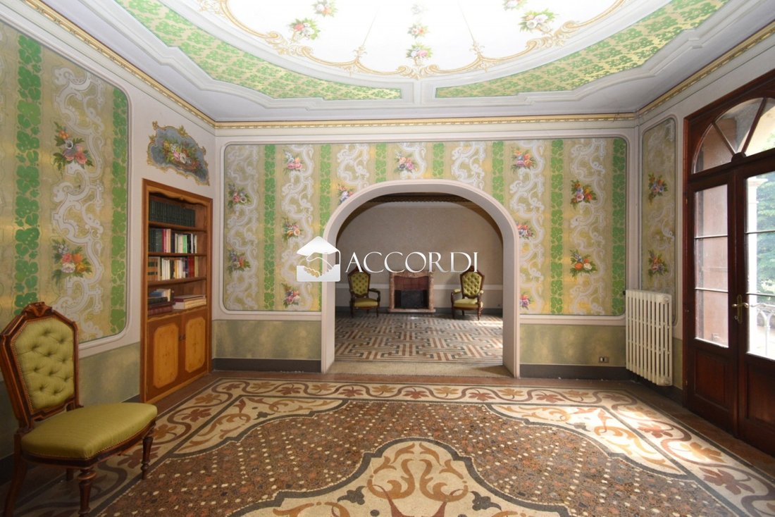 Estate in Vittorio Veneto, Veneto, Italy 1 - 15634577
