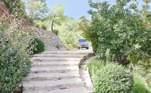 Castle for Sale in Joucas, Provence-Alpes-Côte d'Azur, France