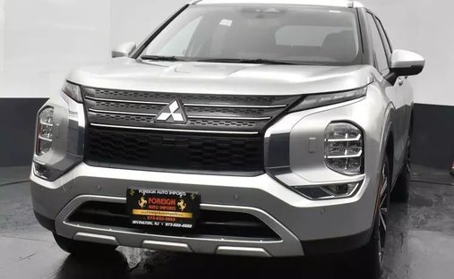 2024 Mitsubishi Outlander SE Sport Utility 4D in Irvington, NJ, United States 1