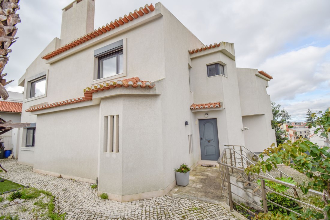 Townhouse in Oeiras e Sao Juliao da Barra, Paco de Arcos e Caxias, Lisbon, Portugal 1 - 15594995