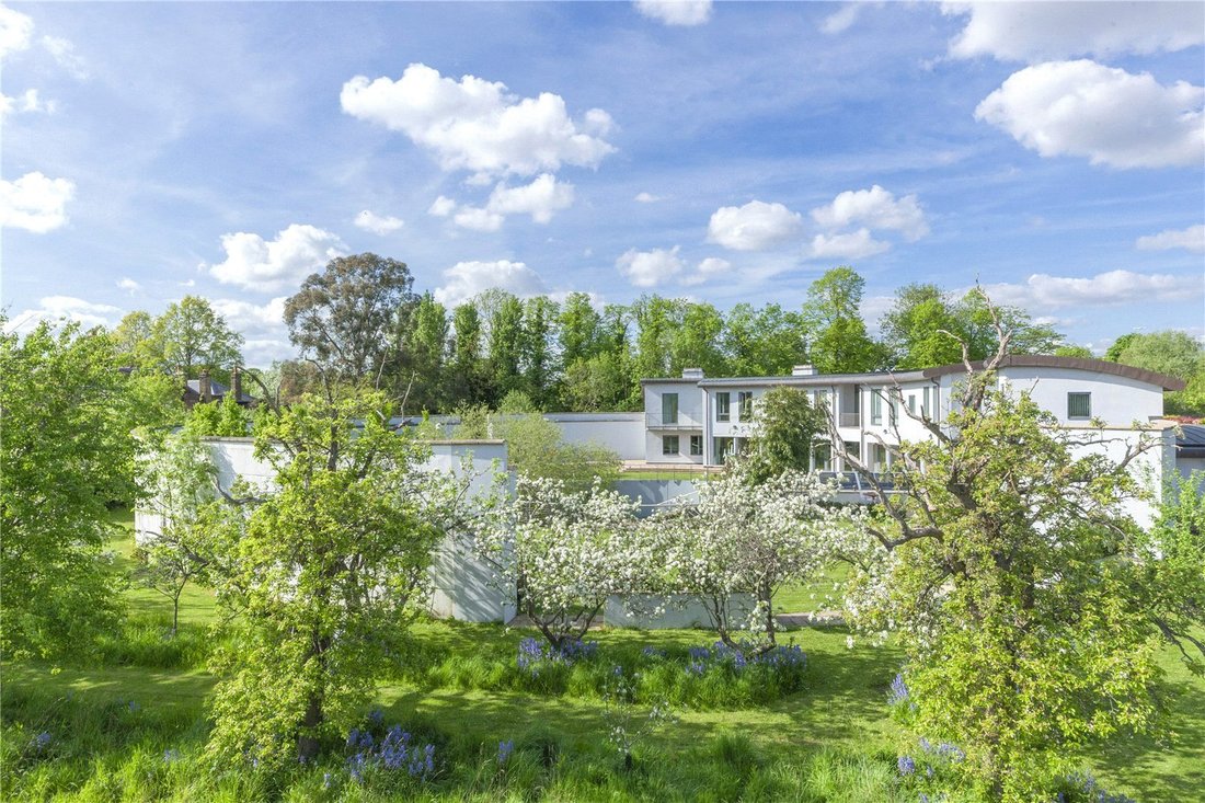 House in Hampton Hill, Richmond Upon Thames, England 1 - 15569803