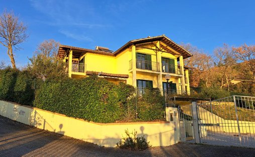 Villa in Magione, Umbrien, Italien 1