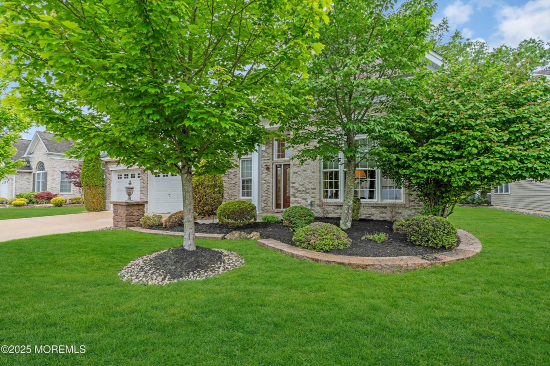 House in Freehold Township, New Jersey, United States 2 - 15632275