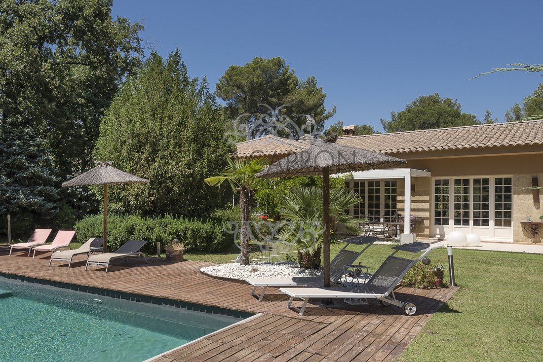 House in Mazarin-Opéra-Bellegarde-Mairie, Aix-en-Provence, France 3 - 15630833