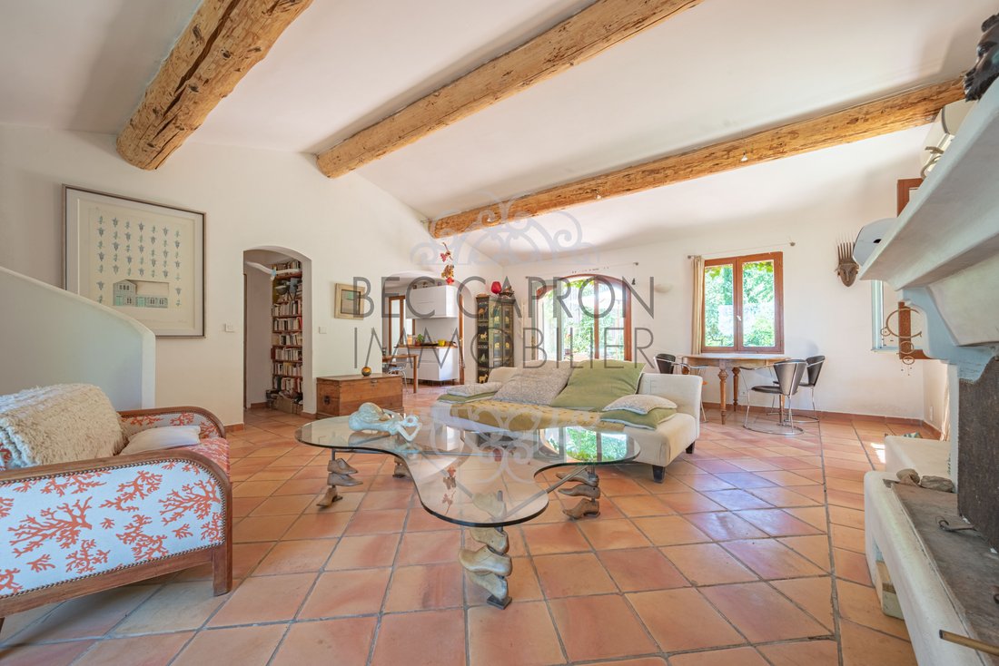 House in Mazarin-Opéra-Bellegarde-Mairie, Aix-en-Provence, France 3 - 15630823