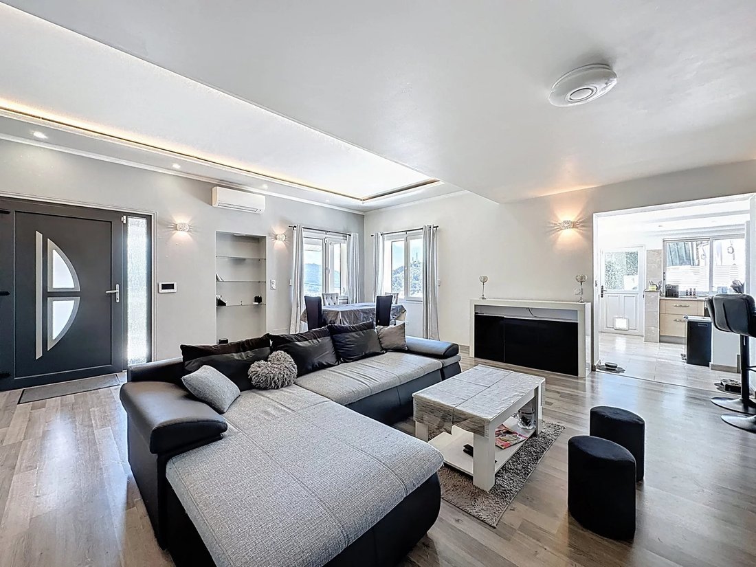 Villa in Drap, Provence-Alpes-Côte d'Azur, France 5 - 15629686
