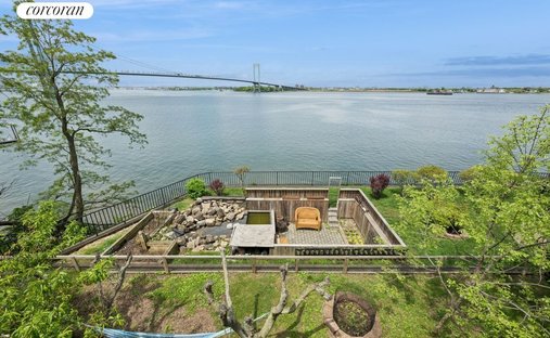 House in New York, New York, United States 1