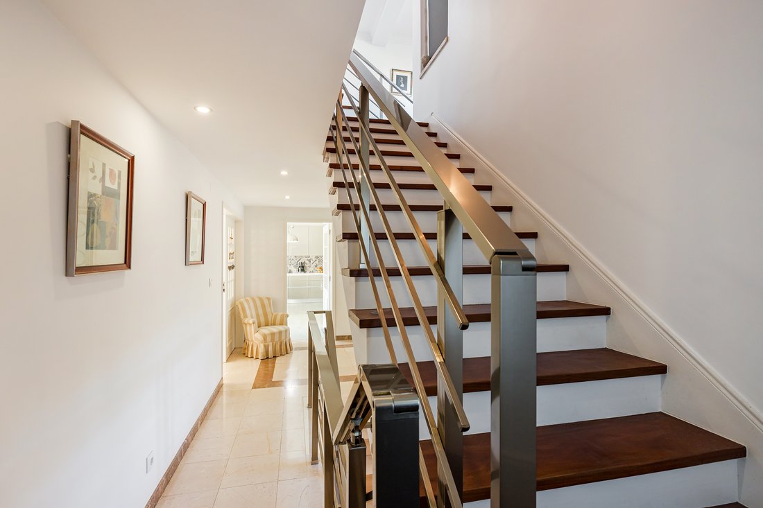 Townhouse in Oeiras e Sao Juliao da Barra, Paco de Arcos e Caxias, Lisbon, Portugal 2 - 15594995