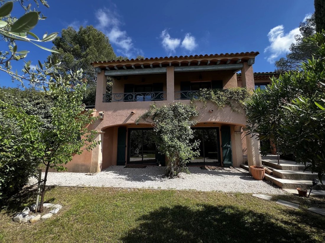 Villa in Le Val, Provence-Alpes-Côte d'Azur, France 4 - 15330702