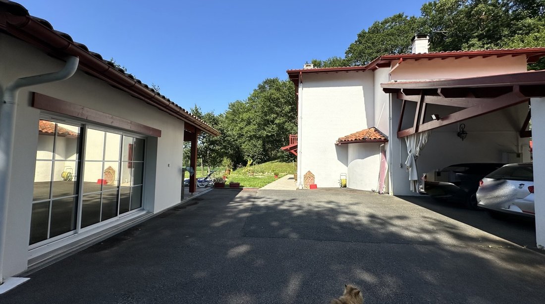 House in Ustaritz, Nouvelle-Aquitaine, France 3 - 15631030