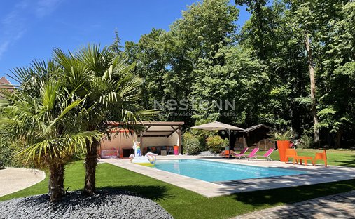Maison à Ouest, Lamorlaye, France 1