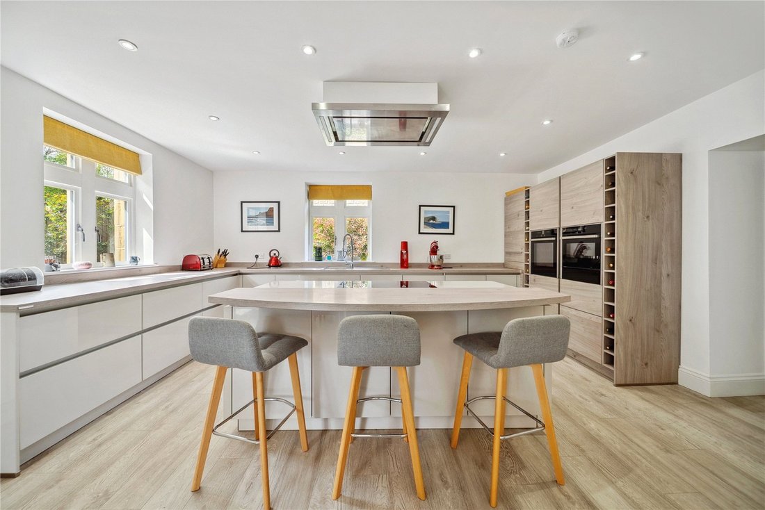 House in Roundhay, Leeds, England 3 - 15630934