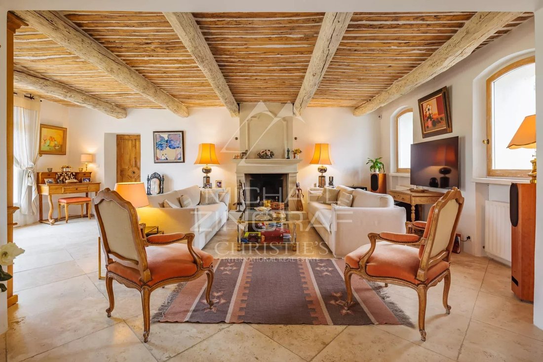 House in Cucuron, Provence-Alpes-Côte d'Azur, France 4 - 15634796