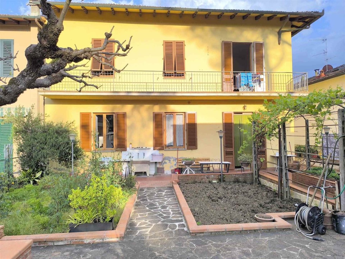 Villa en Mercatale in Val di Pesa, Toscana, Italia 1 - 15631351