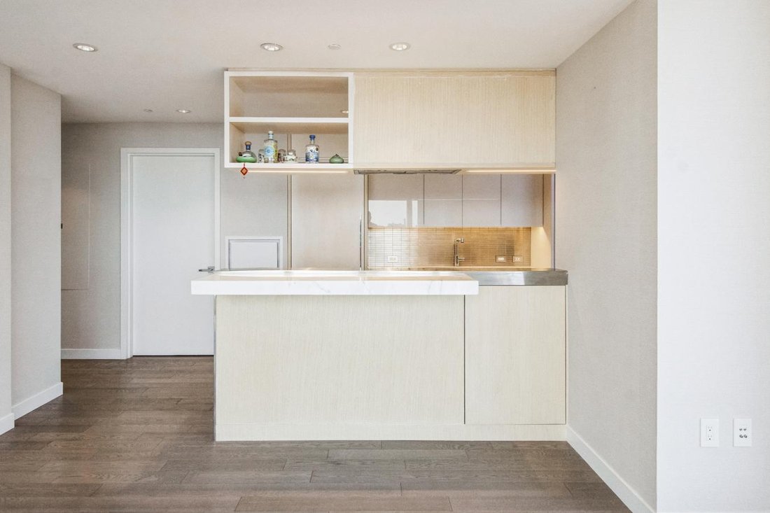 Condo in New York, New York, United States 2 - 15631053