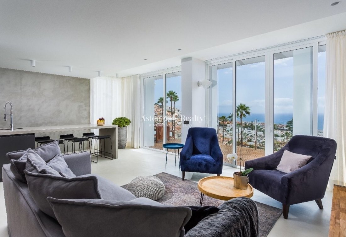 House in Costa Adeje, Adeje, Canary Islands 1 - 15628688