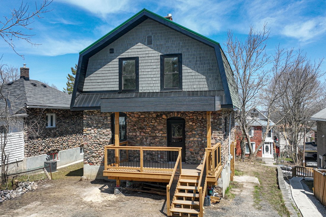 House in Orillia, Ontario, Canada 2 - 15634247