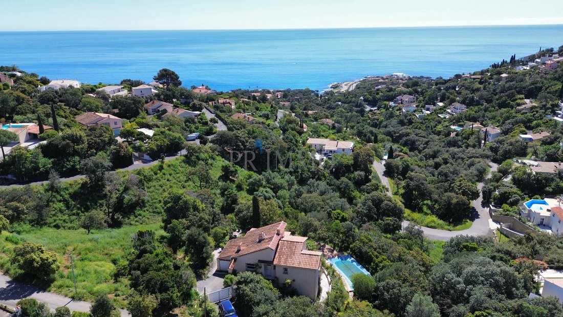 Villa in Les Issambres, Roquebrune-sur-Argens, France 2 - 15633909
