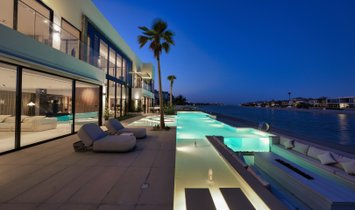 Villa in Dubai, Dubai, United Arab Emirates 2