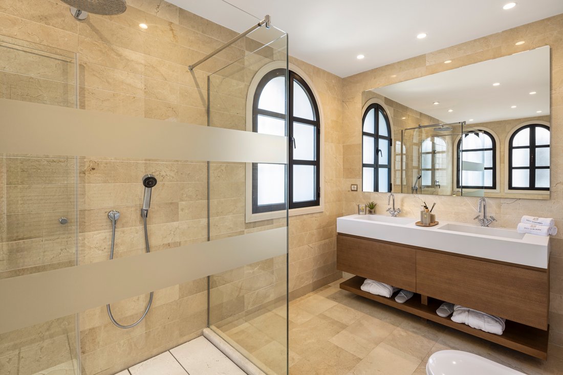 Villa in Nueva Andalucia, Marbella, Spain 5 - 15630321