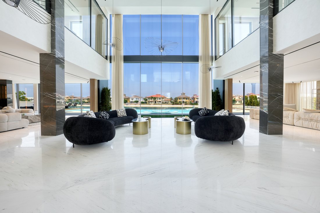 Villa in Palm Jumeirah, Dubai, United Arab Emirates 2 - 15630374