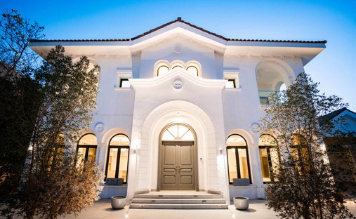 Villa in Dubai, Dubai, United Arab Emirates 1