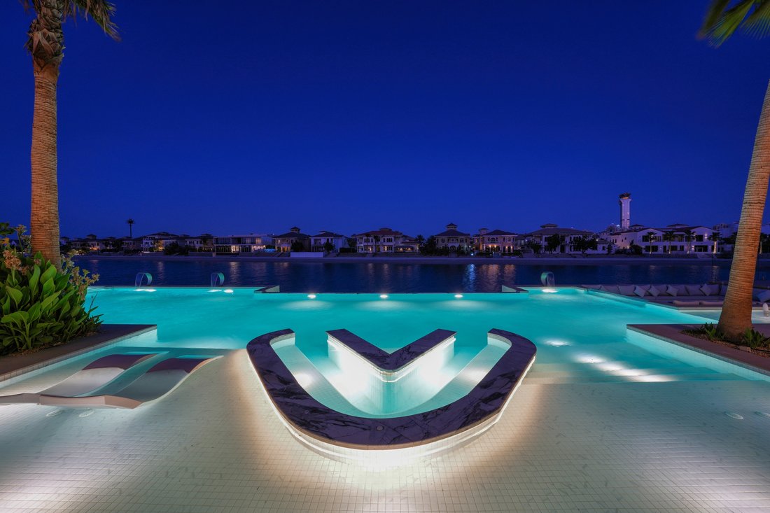 Villa in Palm Jumeirah, Dubai, United Arab Emirates 4 - 15630374