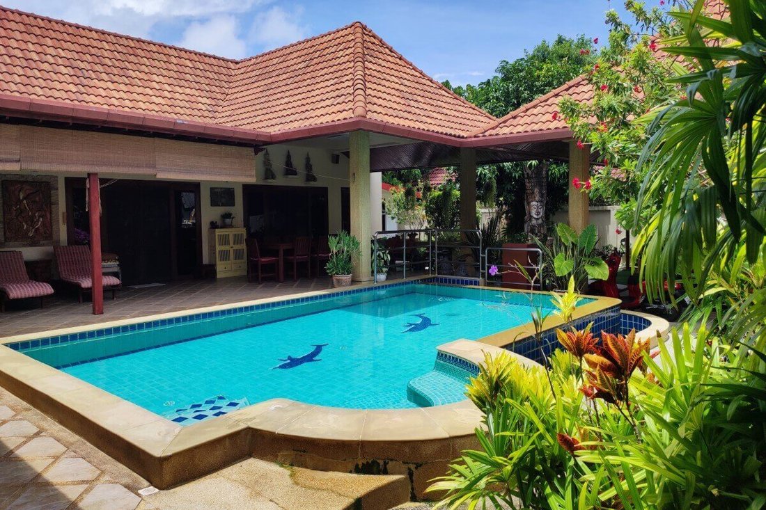 Villa in Rawai, Phuket, Thailand 1 - 15635007