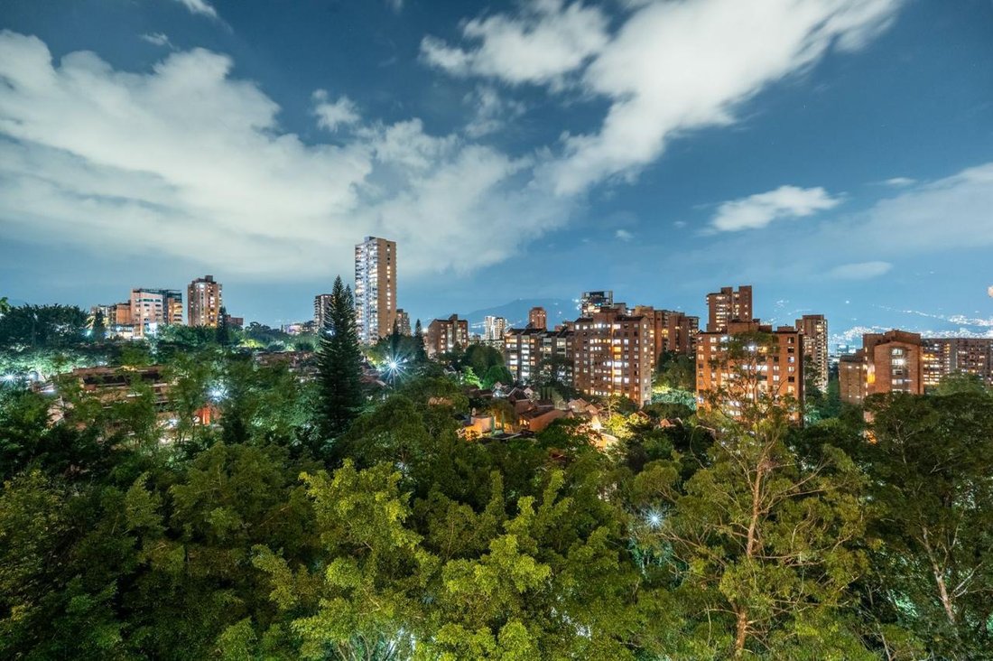 Penthouse in Medellín, Antioquia, Colombia 2 - 15638957