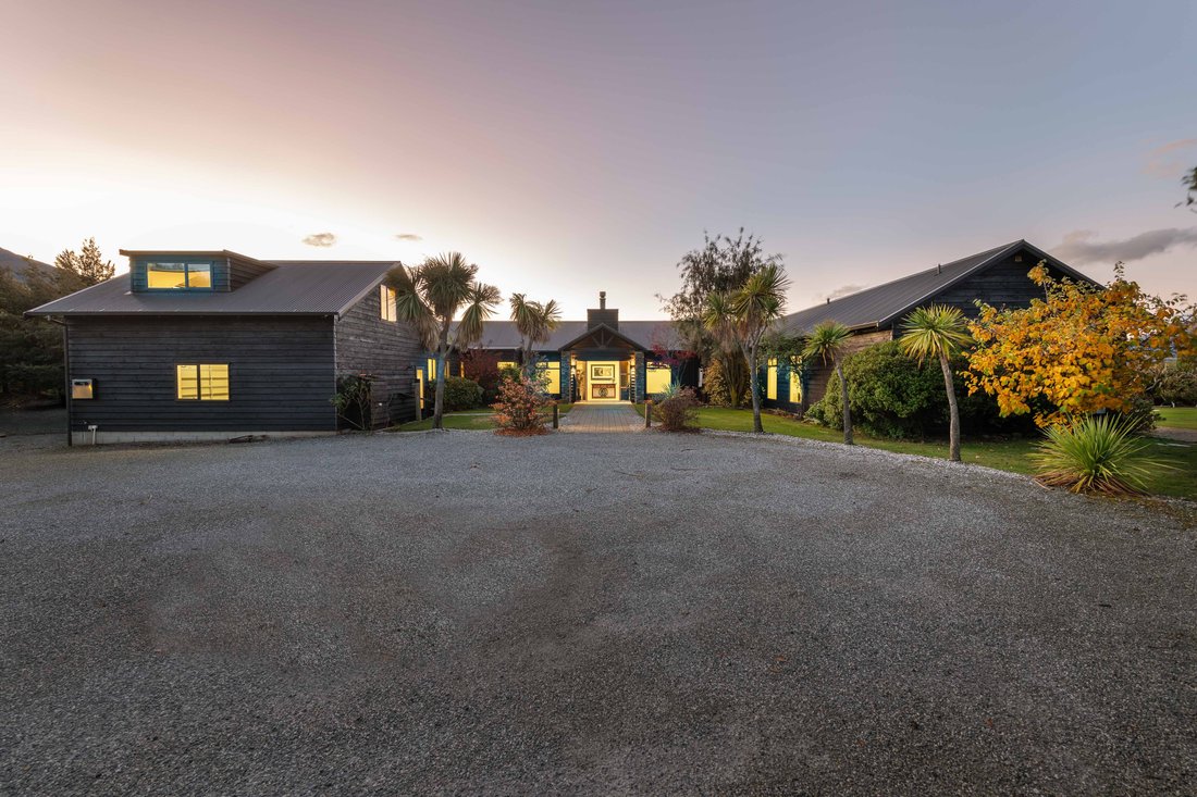 House in Wanaka, Otago, New Zealand 3 - 15638871