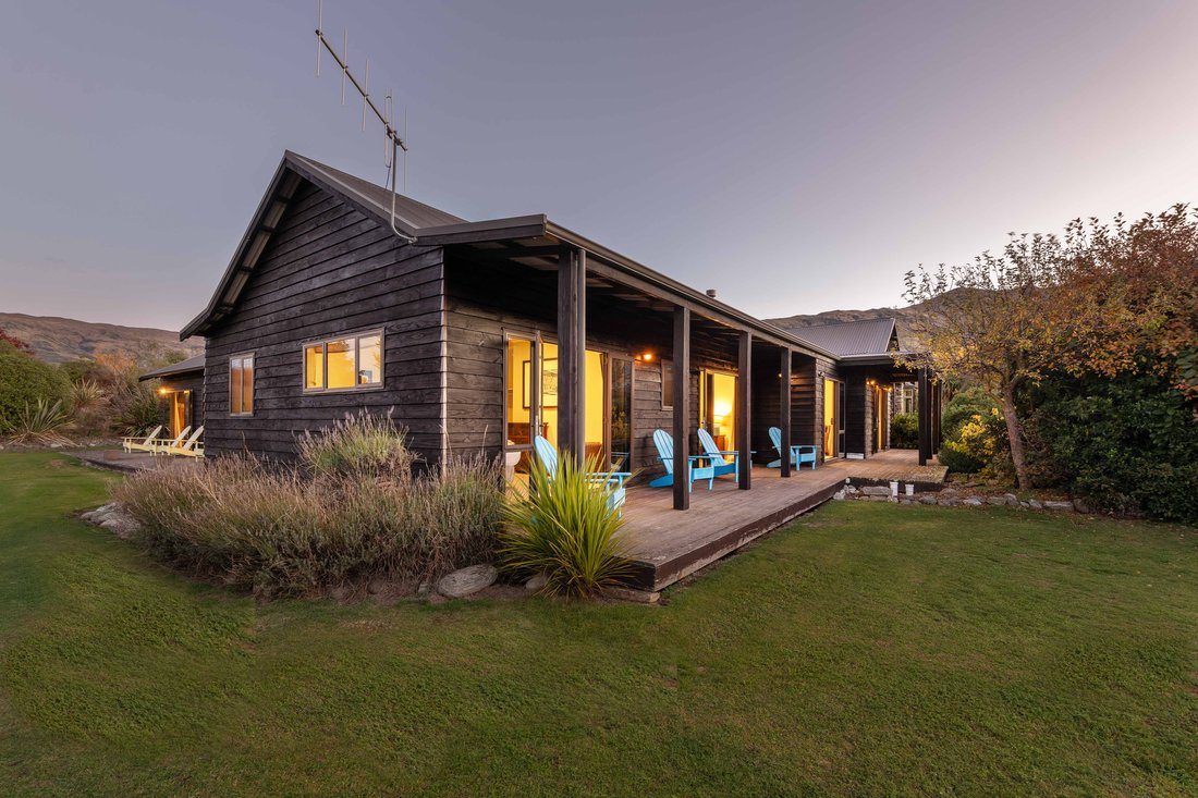 House in Wanaka, Otago, New Zealand 2 - 15638871