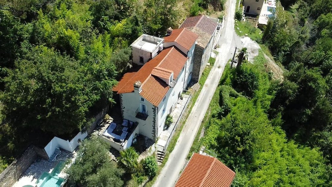 Villa in Opcina Motovun, Istria County, Croatia 2 - 15632098