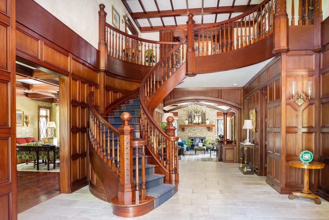 House in Garden City, New York, United States 5 - 15636807